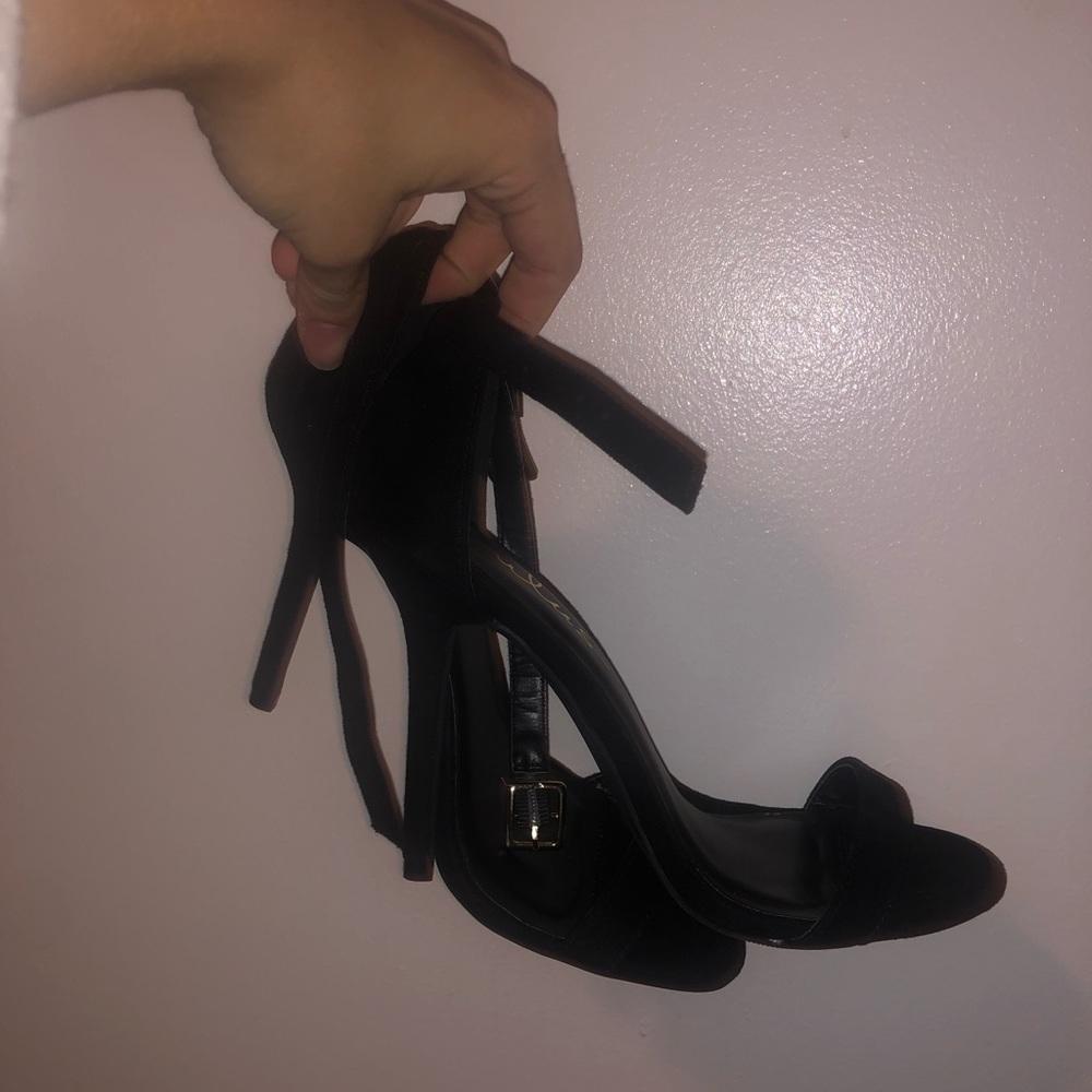 black lulu's heels